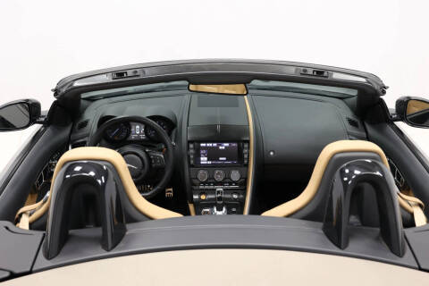 2014 Jaguar F-TYPE V8 S