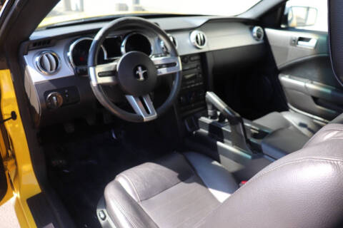 2005 Ford Mustang GT Premium