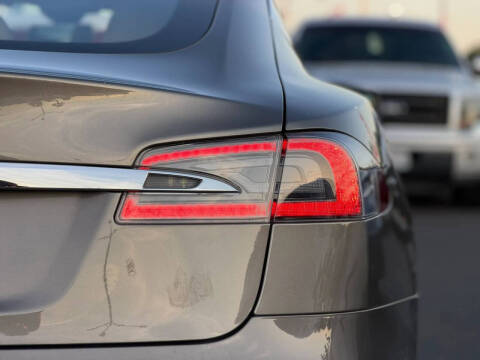 2016 Tesla Model S