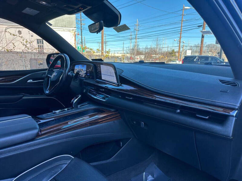 2022 Cadillac Escalade ESV Premium Luxury