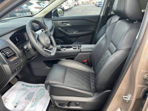 2024 Nissan Rogue Platinum