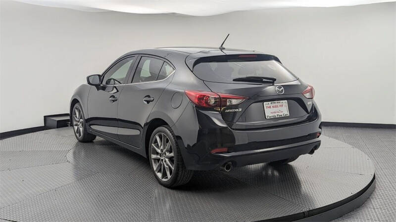 2018 Mazda MAZDA3 Touring