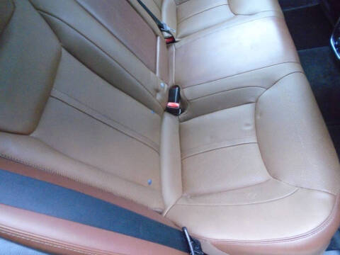 2013 Chrysler 300 C John Varvatos Luxury Edition