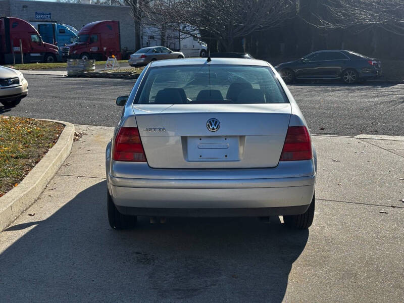 2003 Volkswagen Jetta GL photo 7