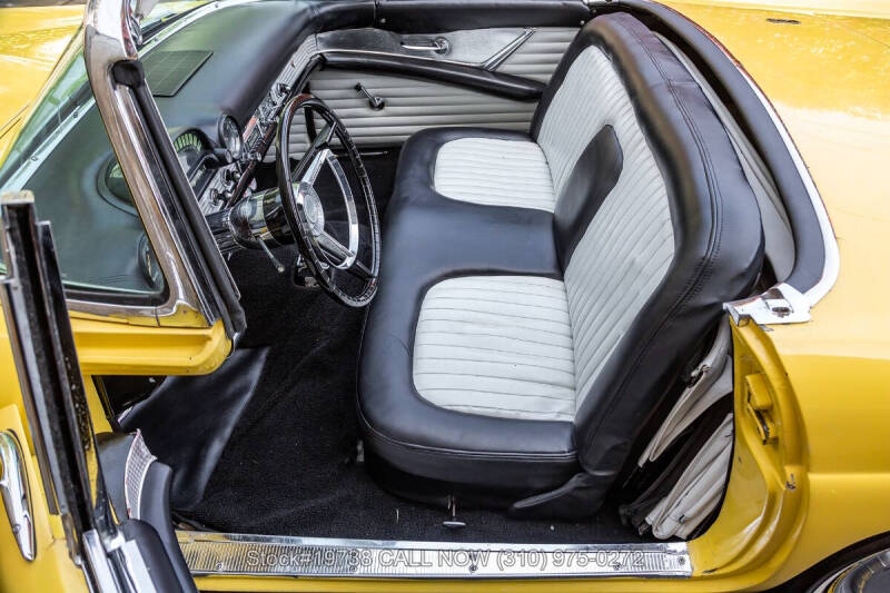 1956 Ford Thunderbird