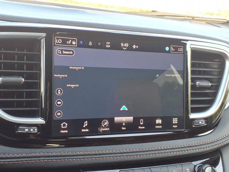 2025 Chrysler Pacifica Pinnacle