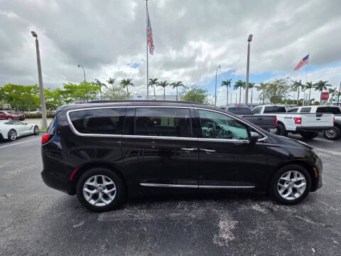 2017 Chrysler Pacifica