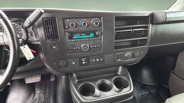 2022 Chevrolet Express 2500