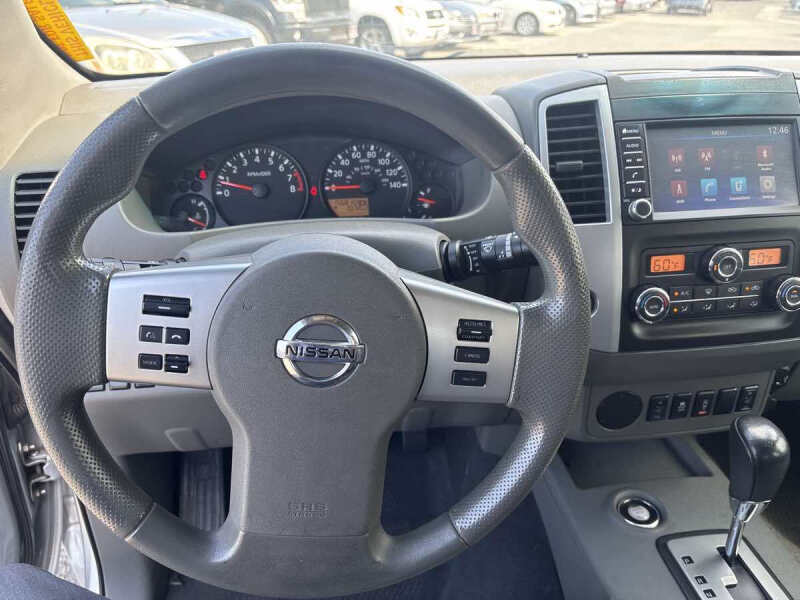 2021 Nissan Frontier SV