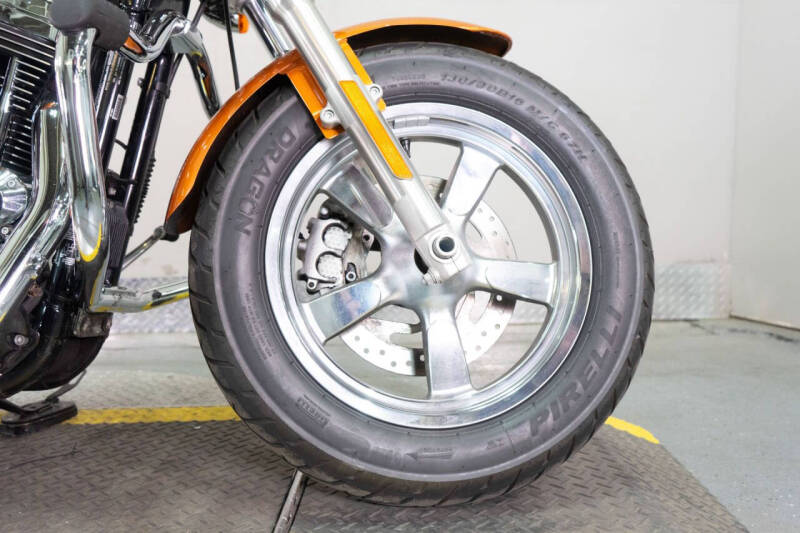 2016 Harley-Davidson Sportster 1200 Custom