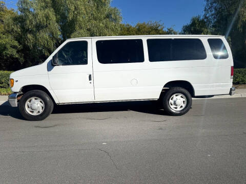 2002 Ford E-Series E-350 SD XLT