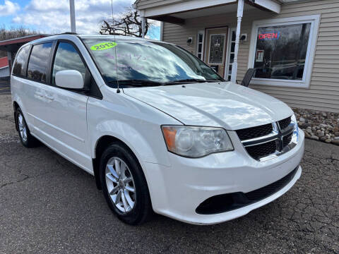 2013 Dodge Grand Caravan for sale at G & G Auto Sales in Steubenville OH