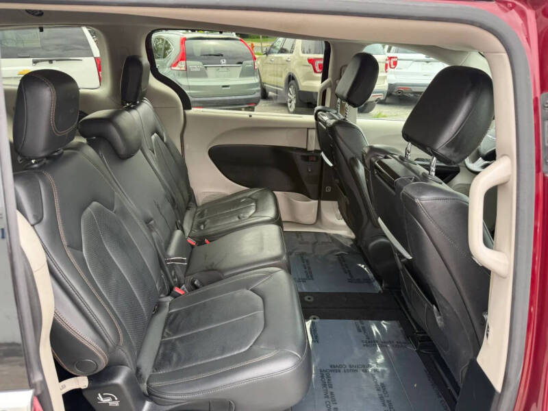 2018 Chrysler Pacifica Touring L Plus