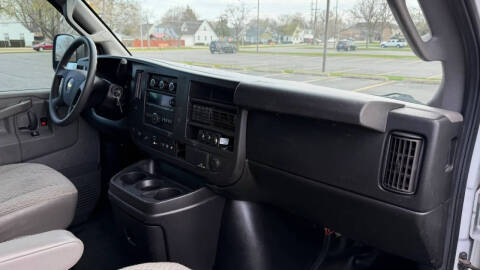 2018 Chevrolet Express LS 3500