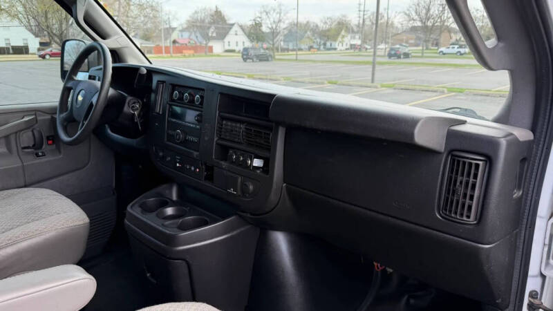 2018 Chevrolet Express LS 3500