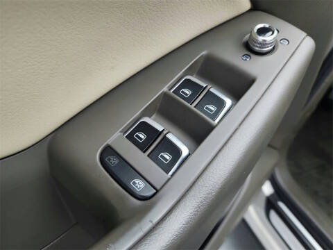 2017 Audi Q5 2.0T quattro Premium Plus