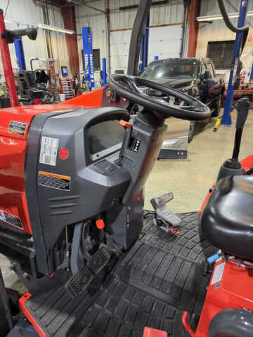 2021 Kubota M62  Tractor  Loader  Backhoe
