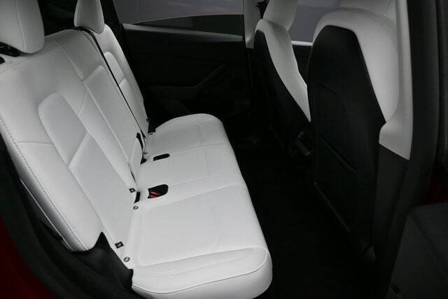 2025 Tesla Model Y Long Range