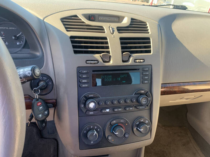 Image 9 of 2005 Chevrolet Malibu LS
