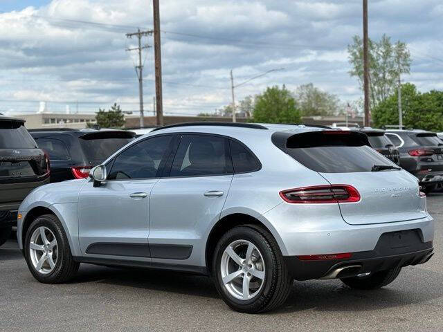 2017 Porsche Macan