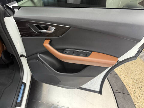 2023 Audi Q8 quattro Premium 55 TFSI