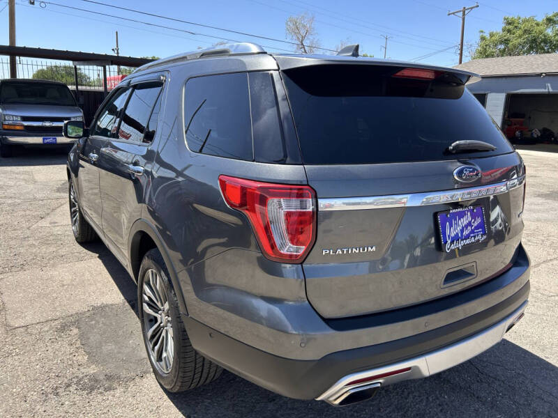 2017 Ford Explorer Platinum