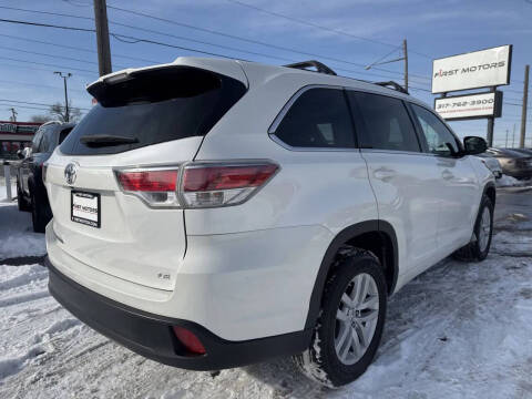 2015 Toyota Highlander LE