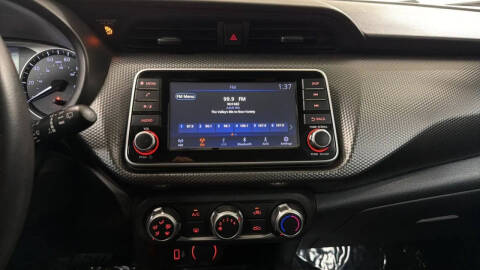2019 Nissan Kicks S