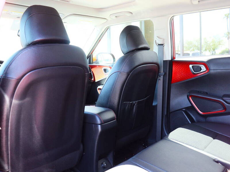 2020 Kia Soul GT-Line