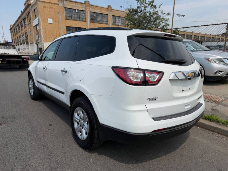 2016 Chevrolet Traverse LS