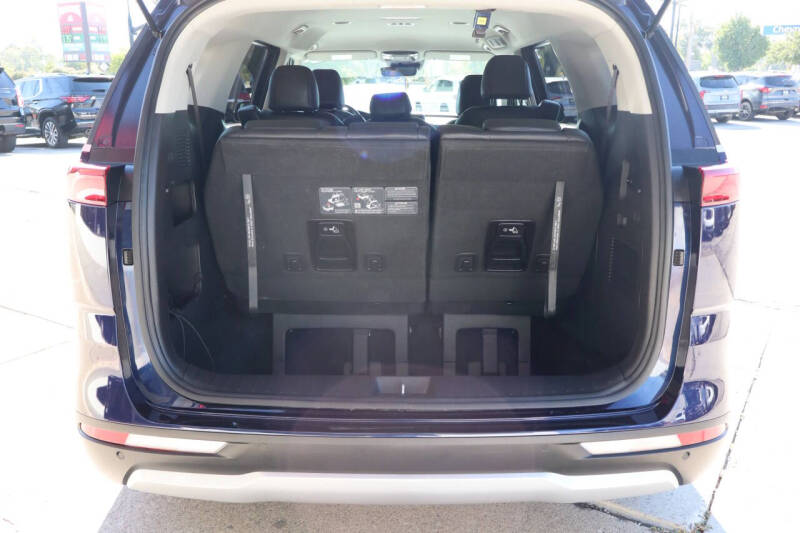 2024 Kia Carnival LX