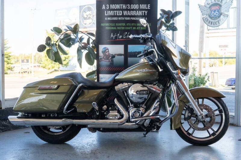 2016 Harley-Davidson Street Glide for sale at CYCLE CONNECTION in Joplin MO