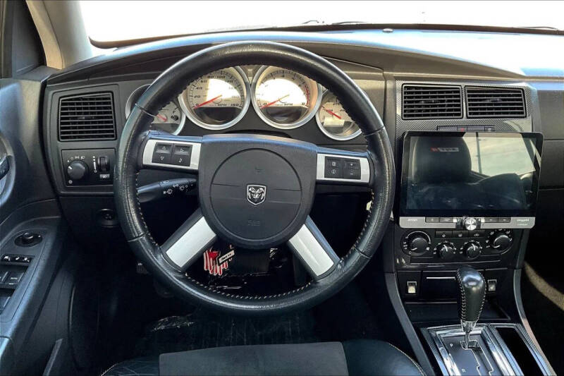 2007 Dodge Charger SRT-8