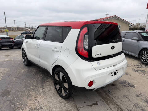 2019 Kia Soul +