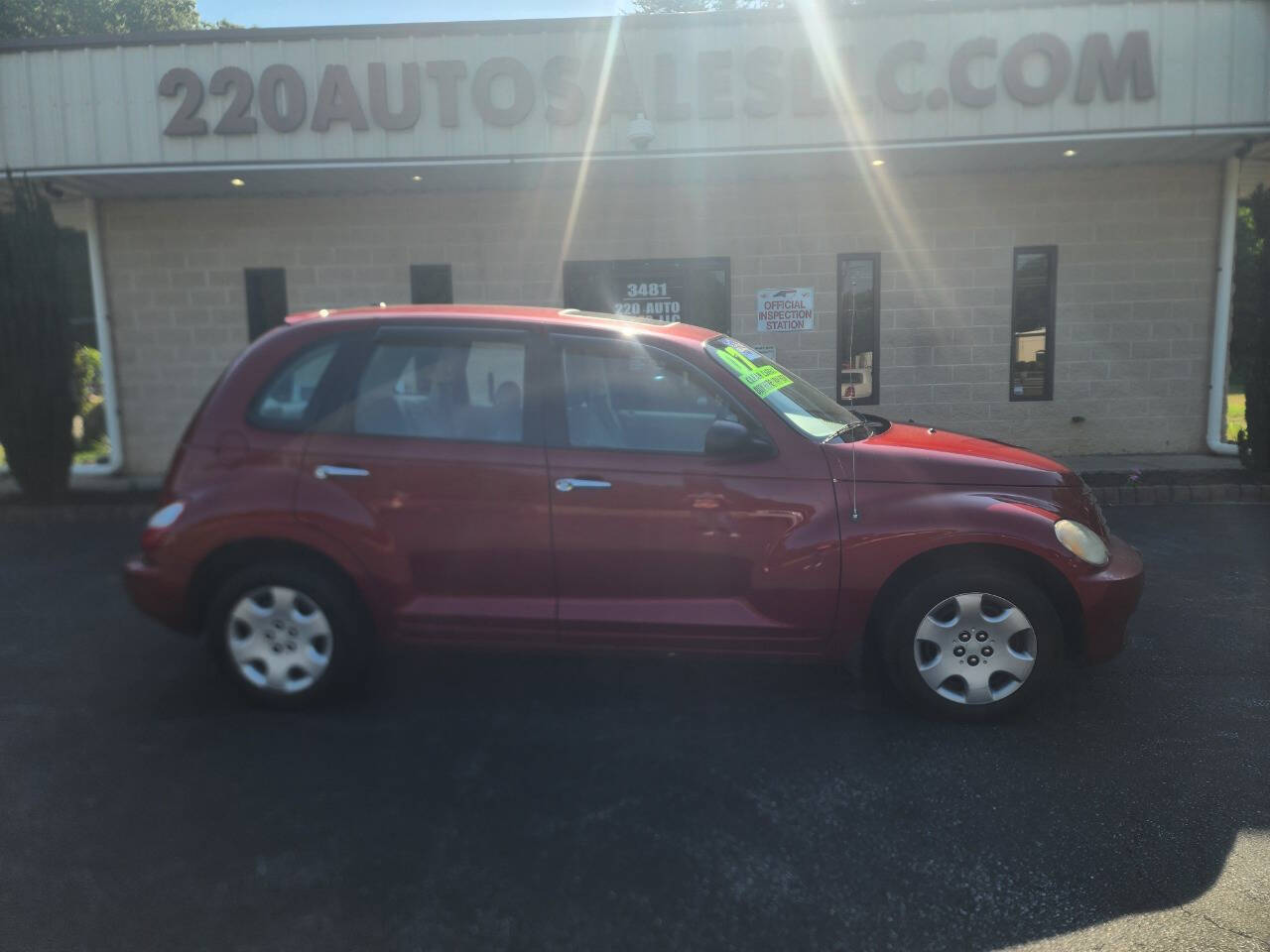 Red 2007 Chrysler PT Cruiser Wagon FWD Wagon Front-Wheel Drive 4-Speed Automatic