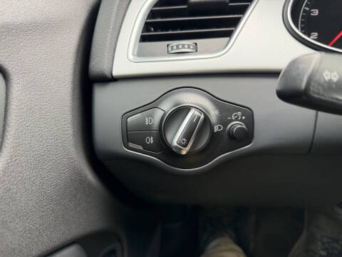 2015 Audi A4 2.0T quattro Premium Plus