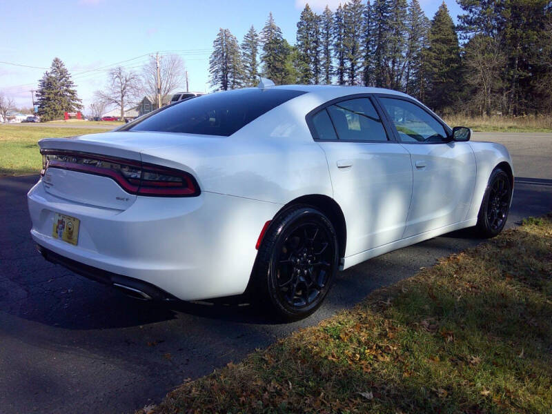 2015 Dodge Charger SXT photo 5