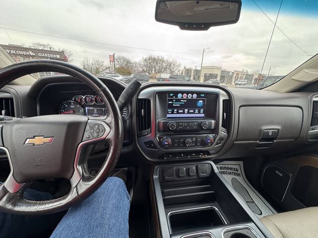 2017 Chevrolet Silverado 1500 LTZ photo 14