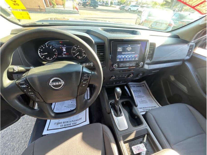 2023 Nissan Frontier S