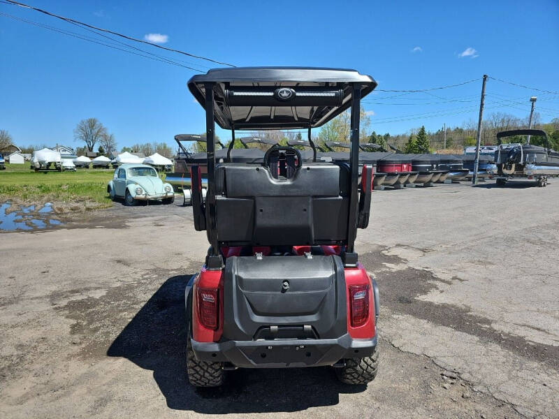 2024 Evolution Maverick 4