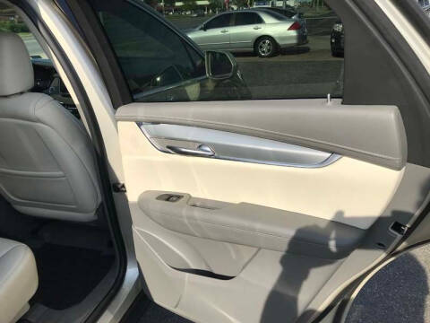 2017 Cadillac XT5 Premium Luxury