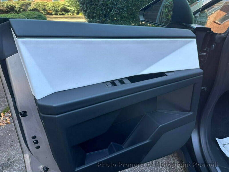 2024 Tesla Cybertruck