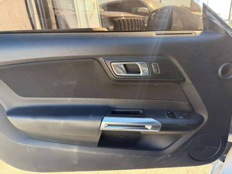 2019 Ford Mustang EcoBoost