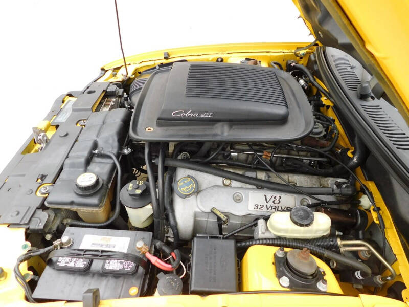 2004 Ford Mustang Mach 1 Premium