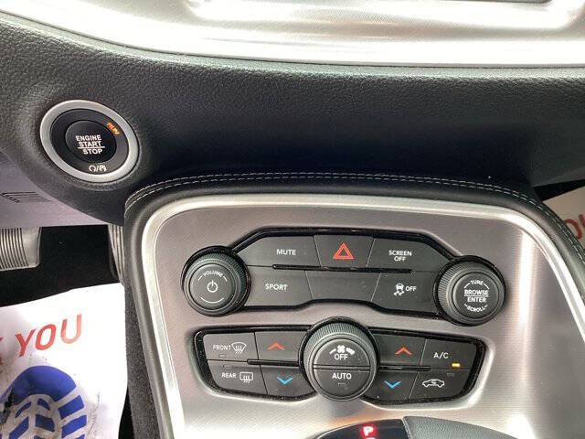 2020 Dodge Challenger SXT