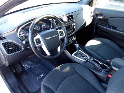 2011 Chrysler 200 Touring