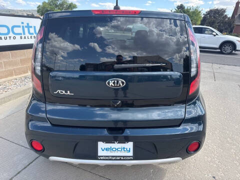 2017 Kia Soul +