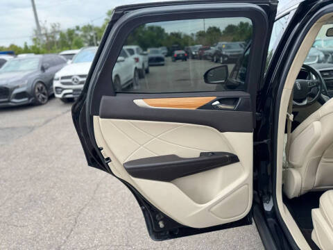 2016 Lincoln MKC Select