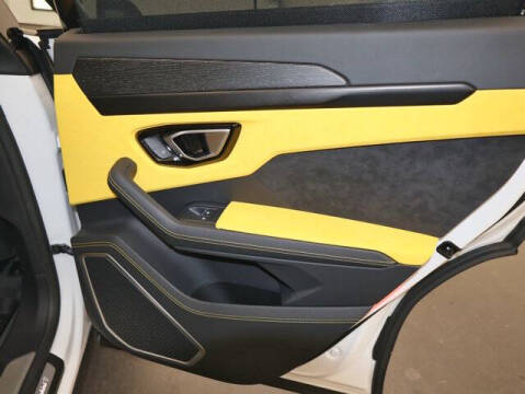 2022 Lamborghini Urus