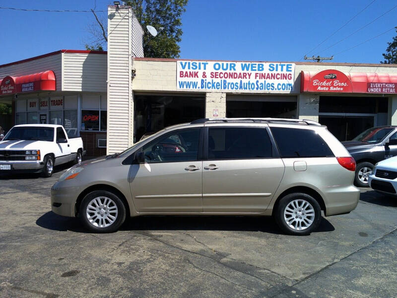 2009 Toyota Sienna for sale at Bickel Bros Auto Sales, Inc in West Point KY
